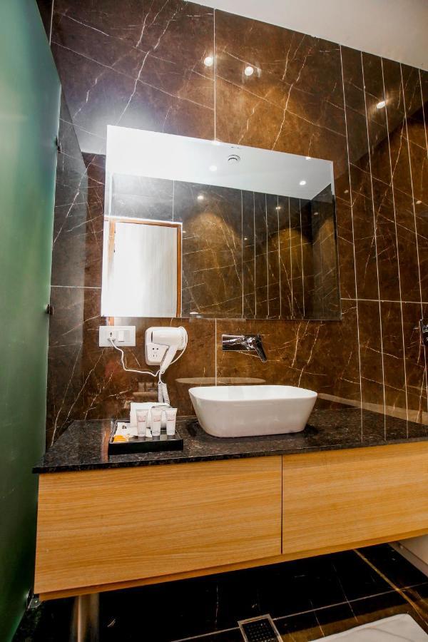 Hotel Euphoria Green Amritsar Exterior photo