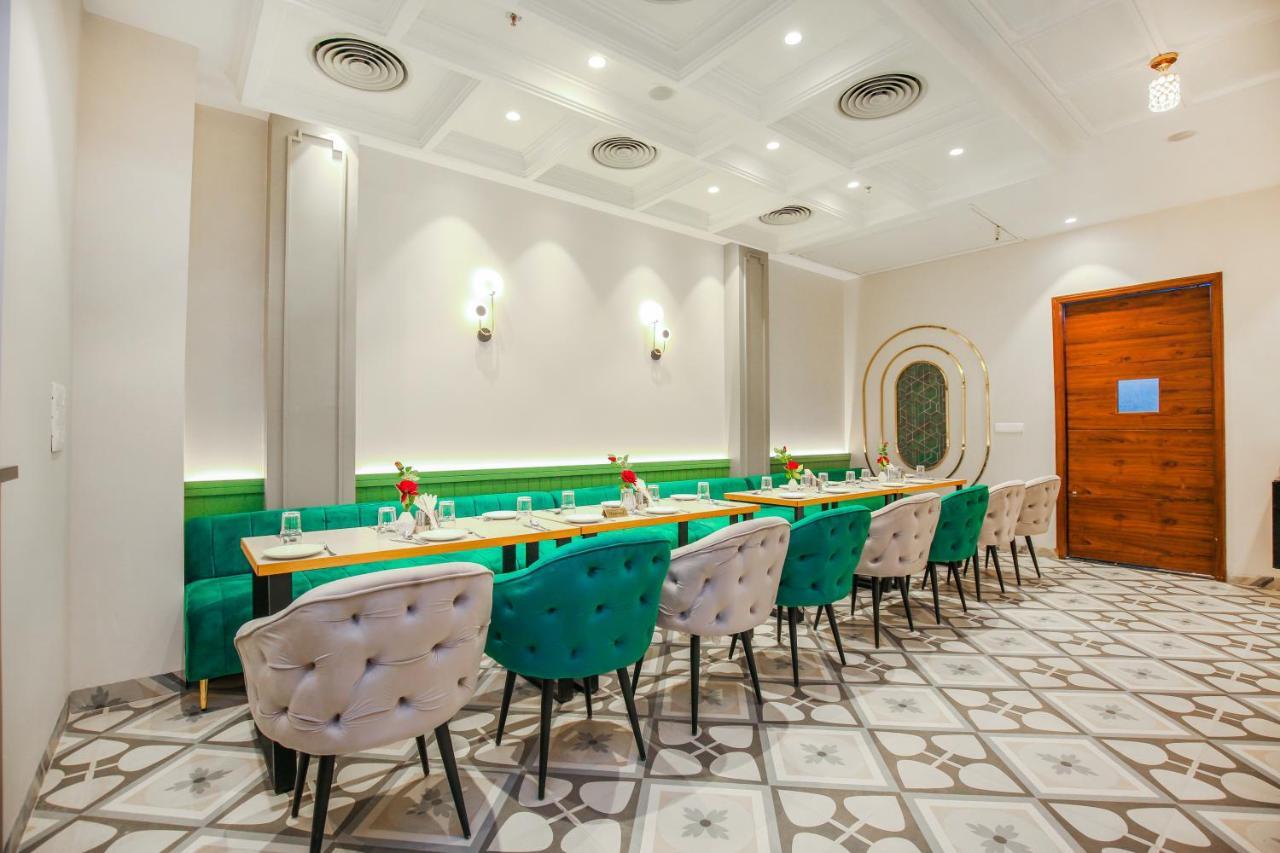Hotel Euphoria Green Amritsar Exterior photo